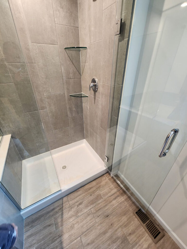 resurfaced shower stall 02